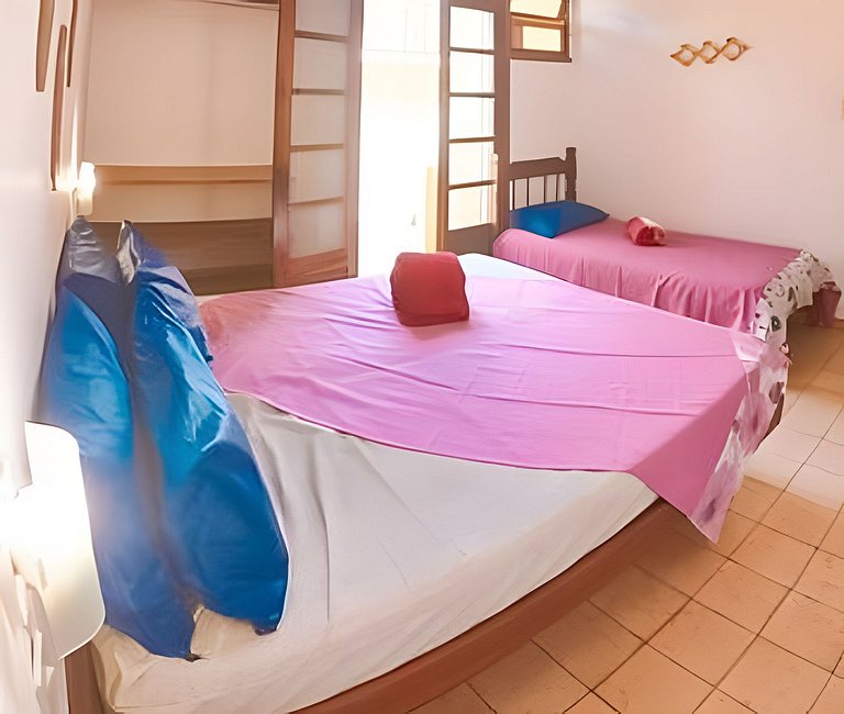 Flat 4 pessoas, Pet Friendly , economico perto da Praia