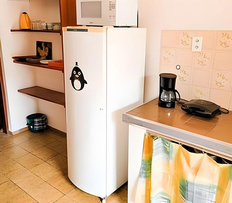 Flat 4 pessoas, Pet Friendly , economico perto da Praia