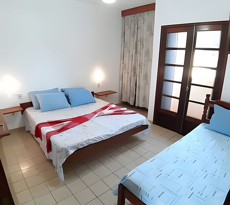 Flat 4 pessoas, Pet Friendly , economico perto da Praia