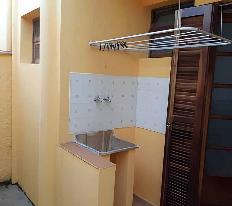 Flat 4 pessoas, Pet Friendly , economico perto da Praia