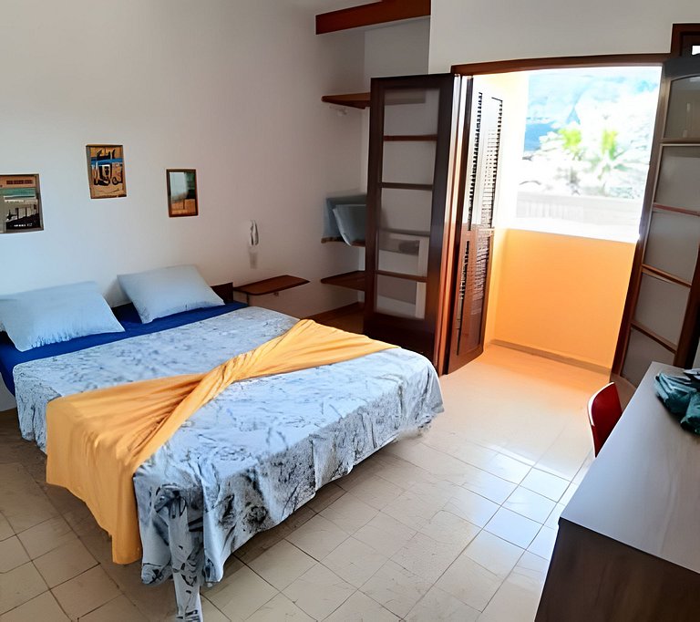 Flat econômico perto da Praia do Lázaro