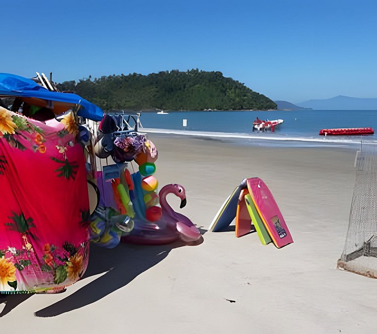 Flat econômico perto da Praia do Lázaro